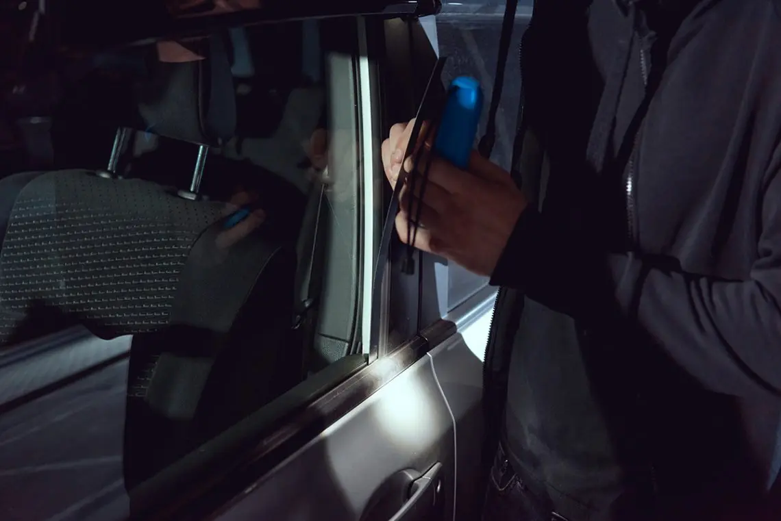 auto dieb einbruch aufbruch
