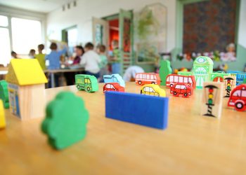 kindergarten spielzeug kinder