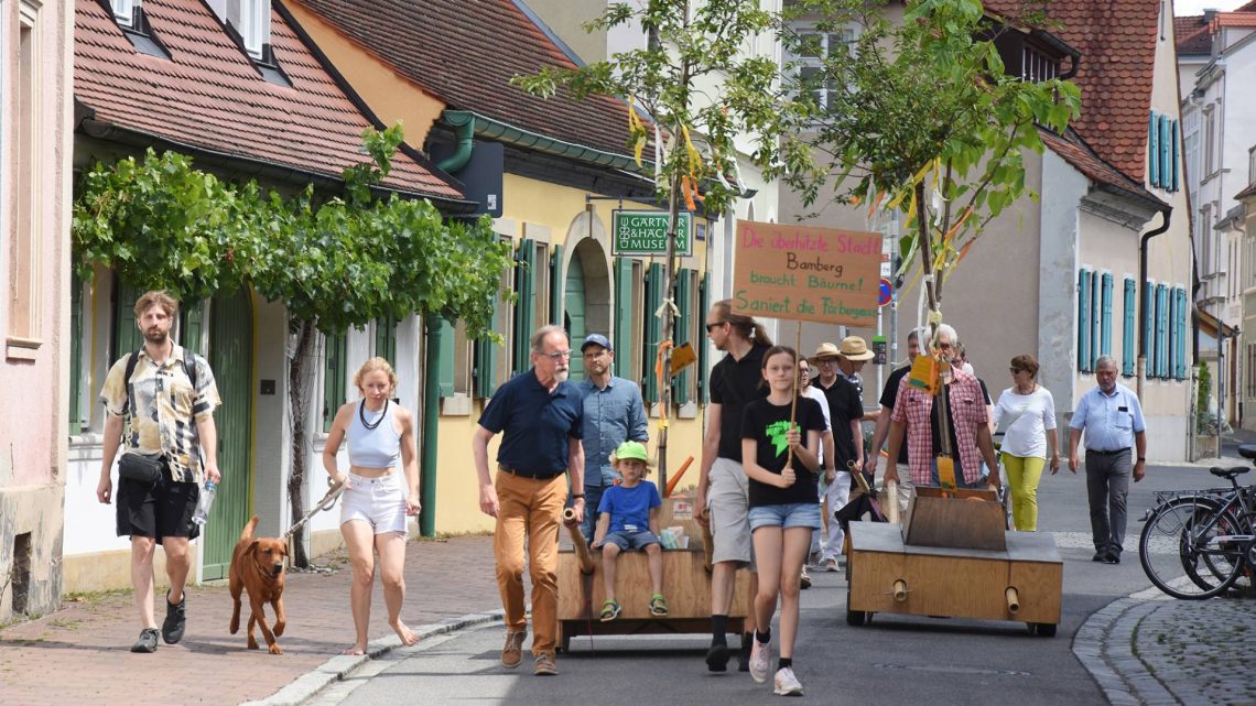 Die Wanderbaumallee ist umgezogen von der Nördlichen Promenade in die Färbergasse, Quelle: Stadt Bamberg, MitMachKlima