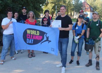 Glückliche Gesichter beim World Cleanup Day 2023, Quelle: Stadt Bamberg, Michael Memmel