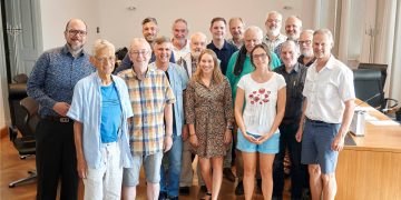 Der Naturschutzbeirat mit Bürgermeister Jonas Glüsenkamp, zugleich Vorsitzender des Gremiums (Mitte hinten), Quelle: Stadt Bamberg, Sonja Seufferth