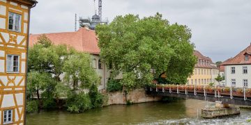 Befreit von weiten Teilen der Gerüste wird das beeindruckende Sanierungsergebnis am historischen Schloss Geyerswörth erkennbar, Quelle: Stadt Bamberg, Sonja Seufferth