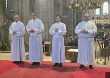 Von links: Michael Partes, Patrick Twickel, Andreas Kroll und Robert Körber bei der Diakonenweihe im Bamberger Dom, Quelle: Heinrichsblatt/Andreas Kuschbert