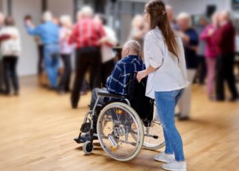 Workshop 'Freizeitgestaltung und soziale Teilhabe' in Bamberg 10 Seniorentanz der Stadt Bamberg mit Teilnahme von
'Region-Bamberg inklusiv' der Lebenshilfe Bamberg e.V. Quelle: Stadt Bamberg