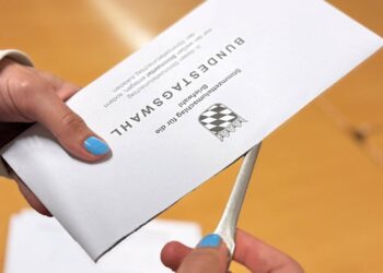 In den Wahllokalen im Wahlkreis 235 Bamberg wurde
am Sonntagabend fleißig ausgezählt. Quelle: Stadt Bamberg, Sonja Seufferth