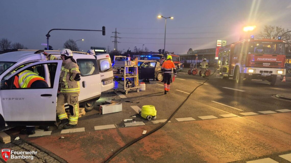 Verkehrsunfall mit Einklemmung am 18.02. Quelle: Feuerwehr Bamberg