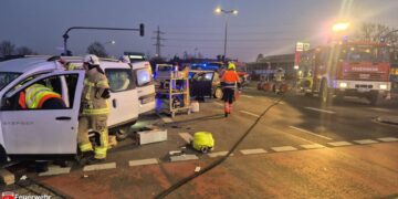 Verkehrsunfall mit Einklemmung am 18.02. Quelle: Feuerwehr Bamberg