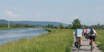 Radfahrende am Main-Donau-Kanal | Quelle: Landratsamt Bamberg