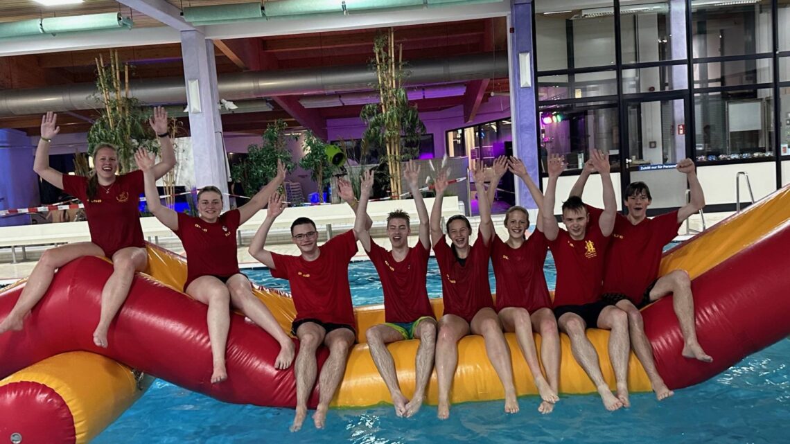 Das starke Team der DLRG. Quelle: Landratsamt Bamberg/Schulz-Mayr