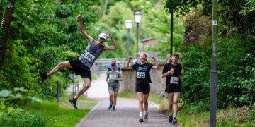 Der 10 Kilometer lange Rundkurs führt unter anderem durch den Hain und am Main-Donau-Kanal entlang. Quelle: Christian Krueger