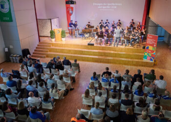 Die Sportlerehrung fand im Foyer des Clavius-Gymnasiums
statt. Die Schulband begleitete die Veranstaltung. Quelle: Stadt Bamberg, Sonja Seufferth