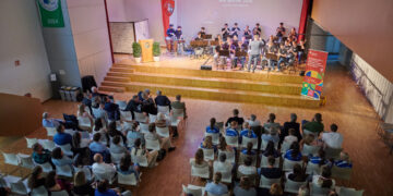 Die Sportlerehrung fand im Foyer des Clavius-Gymnasiums
statt. Die Schulband begleitete die Veranstaltung. Quelle: Stadt Bamberg, Sonja Seufferth