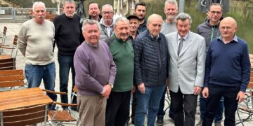 Mitgliederehrung bei der Jahreshauptversammlung des Sportfischervereins. Quelle: Sportfischerverein Bamberg und Umgebung e.V.