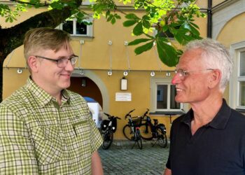 Alexander Pfister übernimmt zum 1. August 2025 die Nachfolge von Hans-Dieter Franke als Leiter der Hauptabteilung Schule und Religionsunterreicht. Quelle: Pressestelle Erzbistum Bamberg/Harry Luck