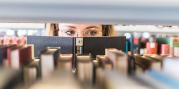 Bei der Schnupperuni können Schülerinnen und Schüler erste Einblicke ins Studium erhalten. Quelle: Benjamin Herges/Universität Bamberg