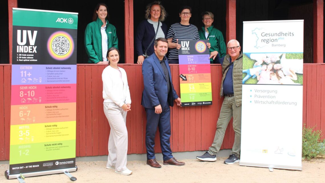 Übergabe der UV-Index-Tafel an den Schwimmverein Bamberg e.V. Quelle: AOK Bamberg