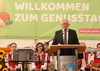 Landrat Johann Kalb eröffnet den 8. Genusstag in Litzendorf. Quelle: Daniel Nagel