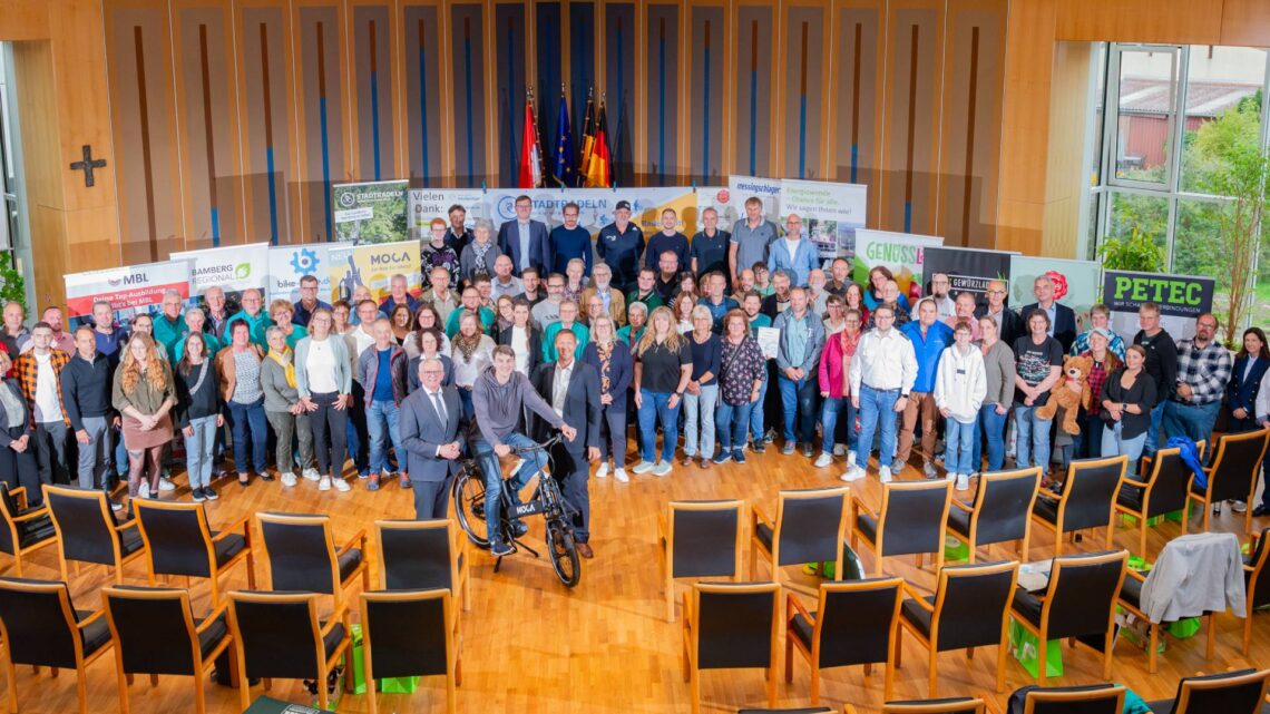 10. STADTRADELN-Preisverleihung: Gruppenbild. Quelle: Landratsamt Bamberg/Ott