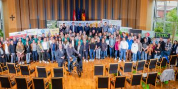10. STADTRADELN-Preisverleihung: Gruppenbild. Quelle: Landratsamt Bamberg/Ott
