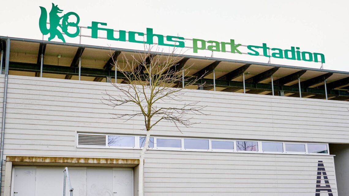 Am Dienstag tritt der FC Eintracht Bamberg im
Fuchsparkstadion zum Freundschaftsspiel gegen das Team von
Delay Sports Berlin an. Parkplätze stehen im Umfeld nur begrenzt zur
Verfügung. Quelle: Stadt Bamberg, Sonja Seufferth