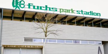 Am Dienstag tritt der FC Eintracht Bamberg im
Fuchsparkstadion zum Freundschaftsspiel gegen das Team von
Delay Sports Berlin an. Parkplätze stehen im Umfeld nur begrenzt zur
Verfügung. Quelle: Stadt Bamberg, Sonja Seufferth