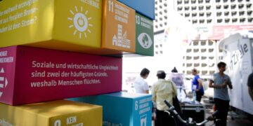 Die 17 Ziele für nachhaltige Entwicklung stehen im Fokus der Arbeit von Engagement Global. Quelle: Janine Schmitz, photothek.net