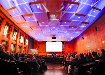 378 Jahre Universität Bamberg: Einladung zum Dies academicus 12 Jährlich lädt die Universität Bamberg Anfang November zu ihrer Gründungsfeier, dem Dies academicus, ein. Quelle: Matthias Hoch