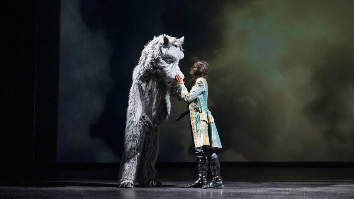 Theaterstück 'Die unendliche Geschichte'. Quelle: Anna-Maria Löffelberger