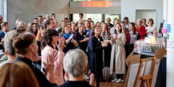 Die Geheime Dramaturgische Gesellschaft aktiviert
die Teilnehmenden. Quelle: Stadt Bamberg, Sonja Seufferth