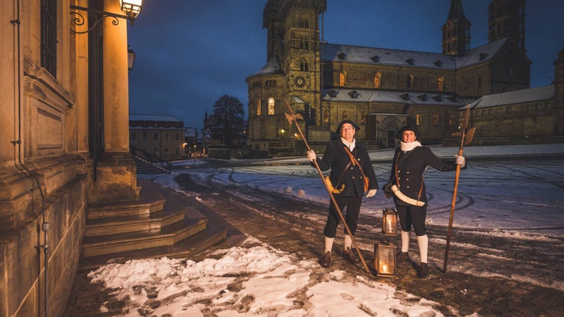 Weihnachtliche Führungen in Bamberg: Festliche Erlebnisse im Lichterglanz der Welterbestadt 10 Nachtwächters Winterwacht
© Bamberger Nachtwächter_Thomas Paal