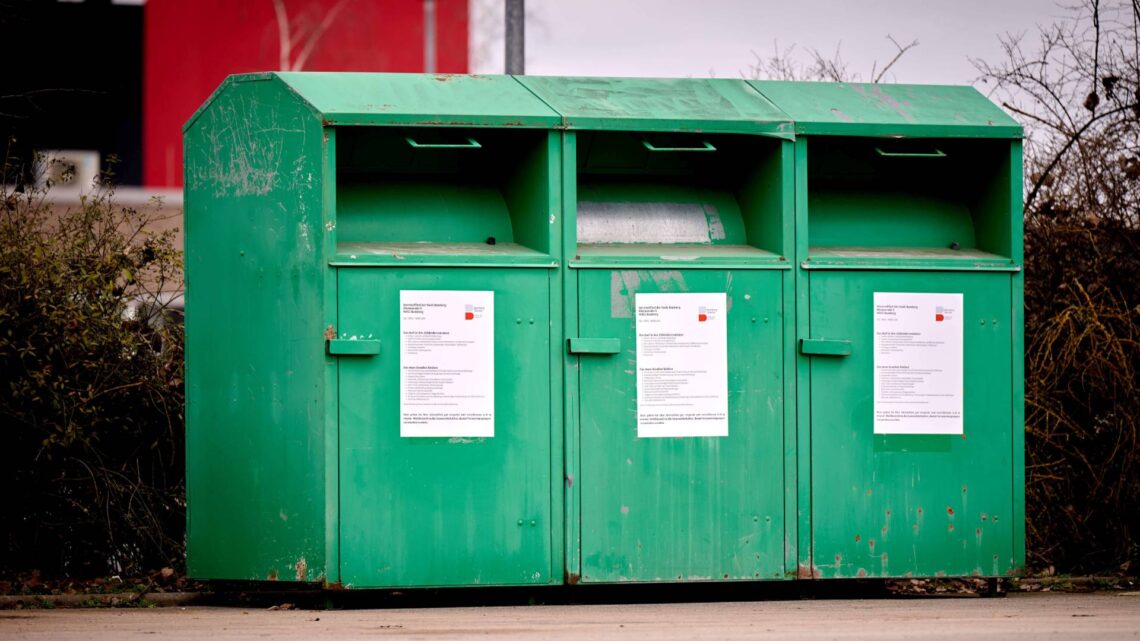 Altkleider werden in Bamberg künftig flexibel abgeholt 10 Größere Altkleider-Mengen können wie gewohnt am
Wertstoffhof in der Rheinstraße 8 abgegeben werden. Quelle: Stadt Bamberg, Sonja Seufferth