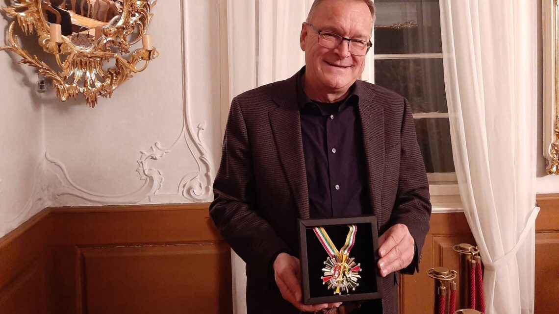 OB Starke mit dem Faschings-Orden. Quelle: Stadt Bamberg, Rebecca Ammon