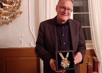 Bund Deutscher Karneval tagt erstmals in Bamberg 11 OB Starke mit dem Faschings-Orden. Quelle: Stadt Bamberg, Rebecca Ammon