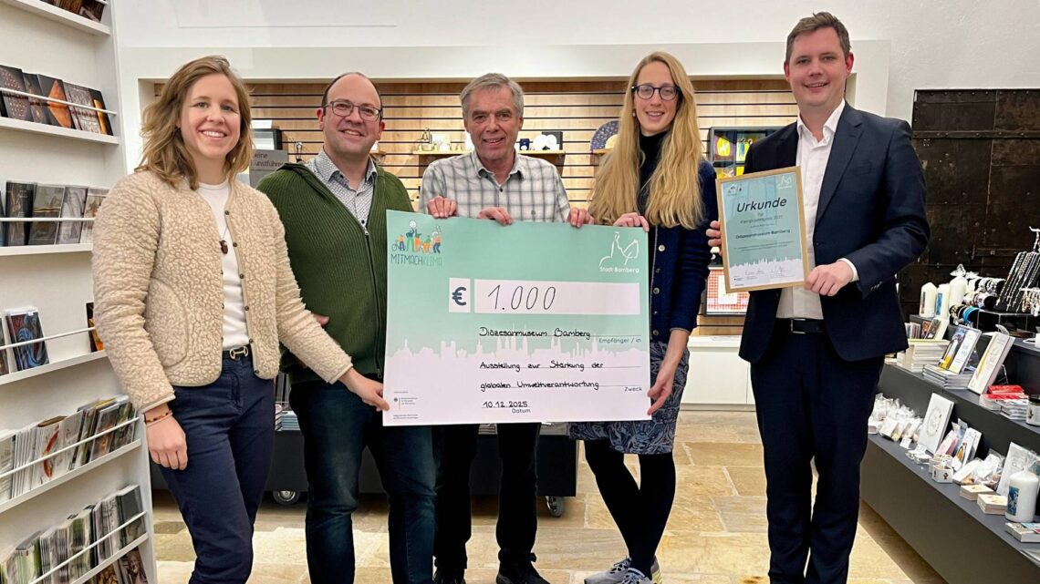 'MitMachKlima'-Preis 2025 für das Diözesanmuseum Bamberg 10 Bild von der
Preisübergabe. (Foto: Pressestelle Erzbistum Bamberg/Harry Luck)