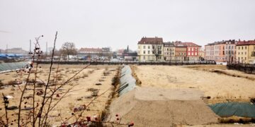Positive Signale für den 'EcoSquare' in Bamberg 15 Die Projekt 'EcoSquare' steht nach Darstellung des
Investors vor einer Vitalisierung. Quelle: Stadt Bamberg, Sonja Seufferth