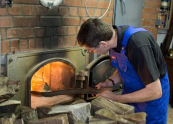 Bamberger Braukunst auf höchstem Niveau 17 Braumeister bei der Herstellung von Rauchbier. - Das flüssige Gold Bambergs.
© TV Franken_ Bamberg_Hub, Foto: Andreas Hub