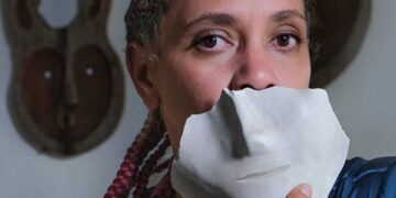 Kunst über Identität im Herzen von Bamberg 13 Syowia Kyambi Artist Portrait Photo. Quelle: Kibe Wangunyu