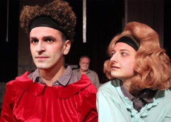 Frischs 'Andorra' eindrucksvoll auf Bambergs TiG-Bühne 11 Martin Habermeyer als Andri und Juliane Ulmer als Barblin in Max Frisch 'Andorra' des TiG. Quelle: Werner Lorenz