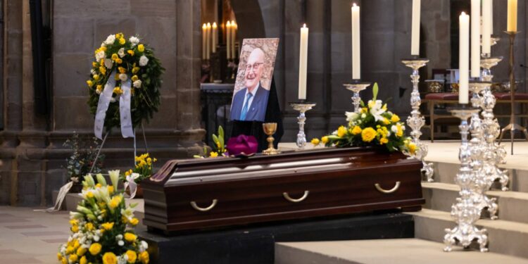 Abschied vom langjährigen Dompfarrer Gerhard Förch
© Pressestelle Erzbistum Bamberg / Dominik Schreiner