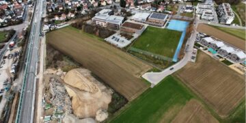 Kultusministerium lehnt neues Gymnasium in Hirschaid ab 12 Möglicher Standort des geplanten Gymnasium (Foto: Landratsamt Bamberg)