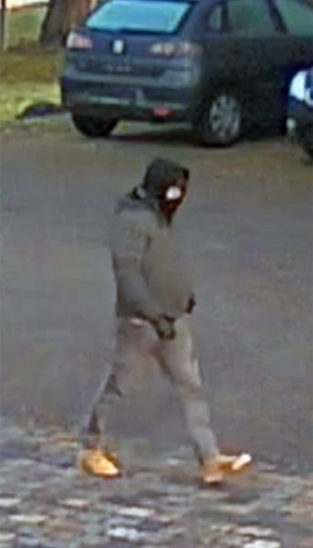 Öffentlichkeitsfahndung nach Raubüberfall in Bischberg 11 Öffentlichkeitsfahndung nach Raubüberfall in Bischberg 3