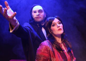 Zwischen Gänsehaut und Augenzwinkern: Ein Abend voller 'Ungeheuerlichkeiten' 15 Quelle: Werner Lorenz