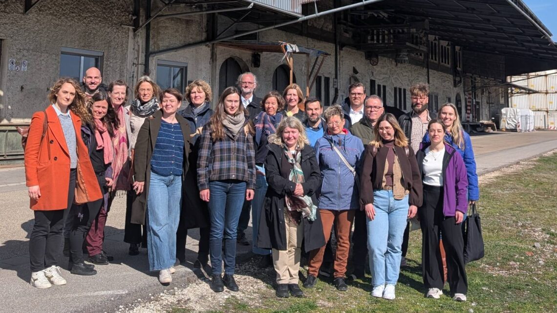 Bamberg treibt Zusammenarbeit historischer Städte voran 10 Die Arbeitsgemeinschaft Historische Städte kam zu
ihrer Frühjahrstagung in Regensburg zusammen. Quelle: Arbeitsgemeinschaft Historische Städte