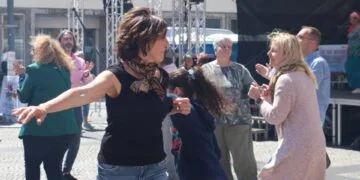'Fest der Vielfalt 2026' in Bamberg 13 Tanzen und sich austauschen war schon beim 'Fest
der Vielfalt' im Jahr 2024 angesagt. Quelle: