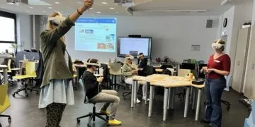 Digitale Bildung: Warum es mehr als Technik braucht 15 Zahlreiche Fortbildungsangebote für Lehrkräfte stehen Schulen auch über die Laufzeit von „lernen:digital“ hinaus kostenfrei in Online- und Präsenzformaten zur Verfügung. Quelle: Michelle Zirkel/DiSo-SGW