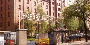 Lichtbildvortrag im ODEON: Bambergs Brauereien im Fokus 12 Historische Aufnahme des Hofbräu Bamberg