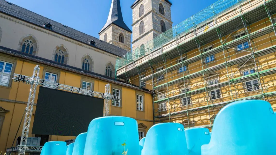 Kinosommer Kreuzgarten - Quelle: Lara Müller, Bürgerspitalstiftung