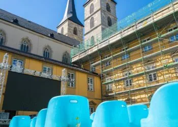 Bamberger Kinosommer gastiert im Klostergarten Michelsberg 19 Kinosommer Kreuzgarten - Quelle: Lara Müller, Bürgerspitalstiftung