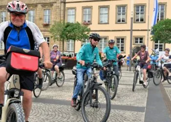 STADTRADELN 2026 startet mit großer Auftakttour in Bamberg 11 Am 15. Juni 2026 fällt am Maxplatz wieder der offizielle Startschuss für
das STADTRADELN 2026 in Stadt und Landkreis Bamberg. Quelle: Stadt Bamberg, Sebastian Martin