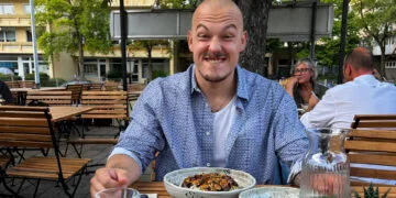 Fit in den Sommer 2026 – Ernährung ohne Verbote: So klappt gesunde Ernährung im Alltag 12 yannick-reinlein-fit-in-den-sommer-2